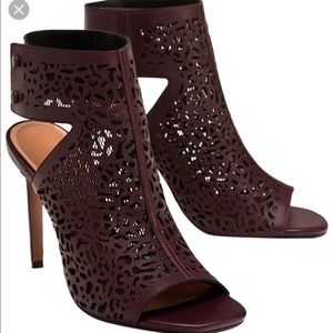 Sexy Laser Cut Heels- Zara